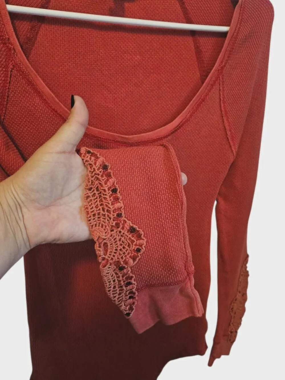 Free People We the Free Synergy Cuff Thermal Top Washed Red/Coral Size L